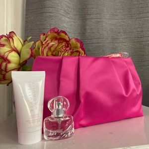 Estée Lauder mini Beautiful Magnolia fragrance/lotion set with cosmetic bag